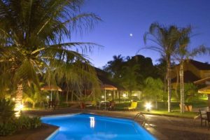 pousada aguas de bonito ms piscina noite
